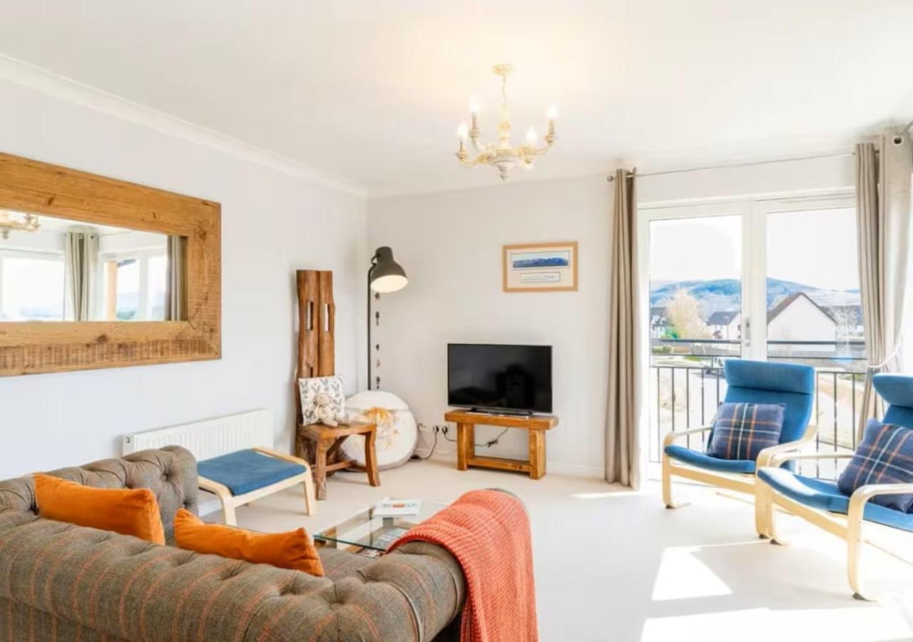 The View At No 10 Apartment Aviemore Bagian luar foto