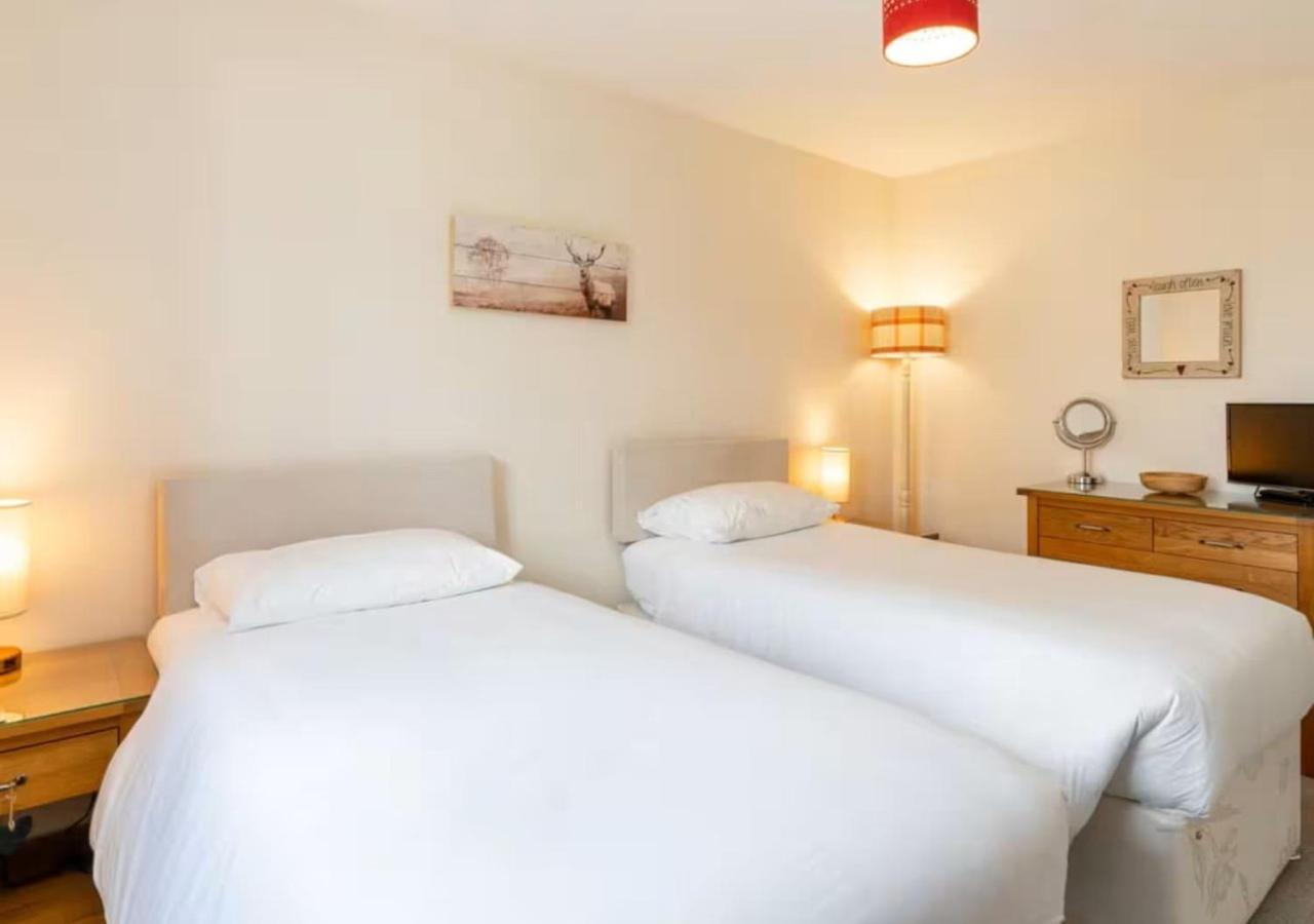 The View At No 10 Apartment Aviemore Bagian luar foto